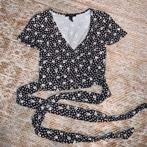 Crop top with wrap tie!